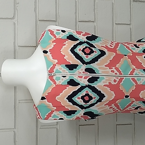 Gabby Skye Multicolor Abstract Pleated Fit & Flare Dress Size 8 - Picture 6 of 12